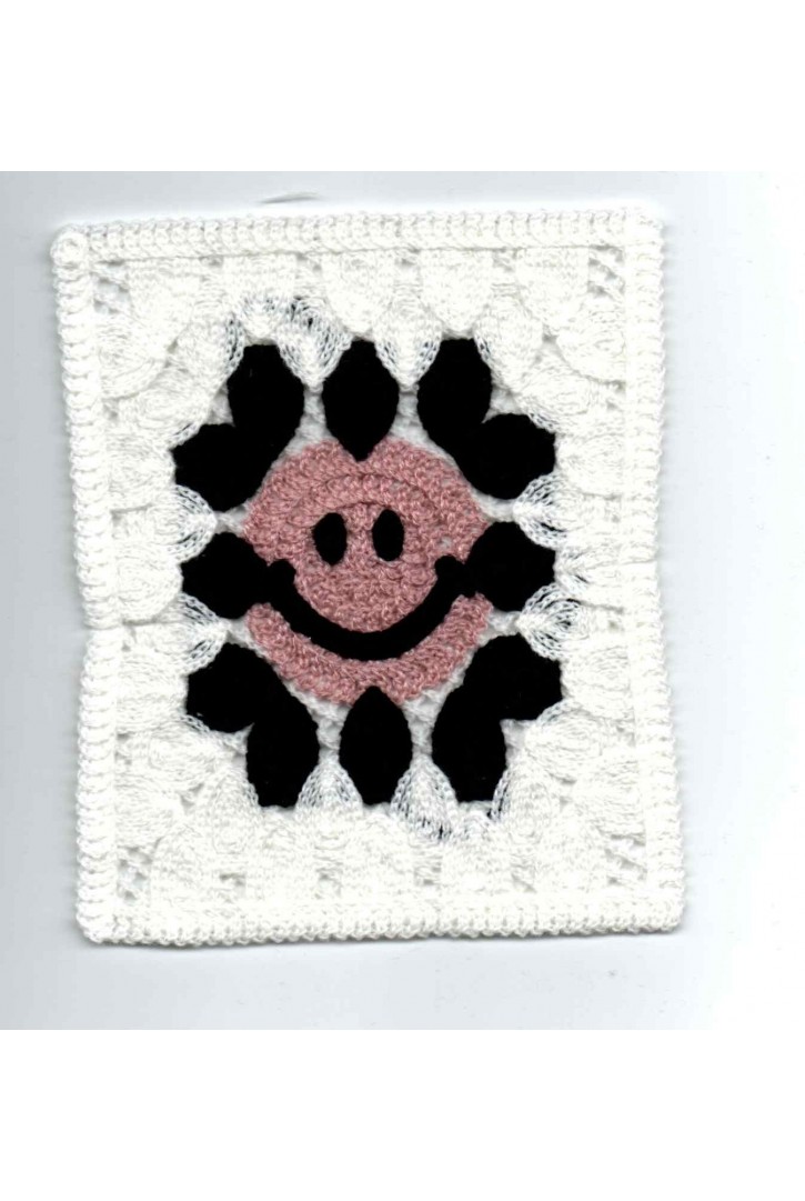 Gülen Yüz Tığ İşi Aplik