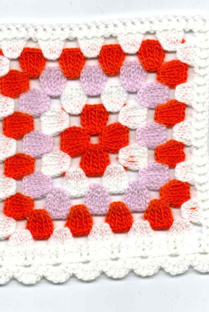 Beyaz-Turuncu-Pembe Renkli Akrilik Tığ İşi Aplik