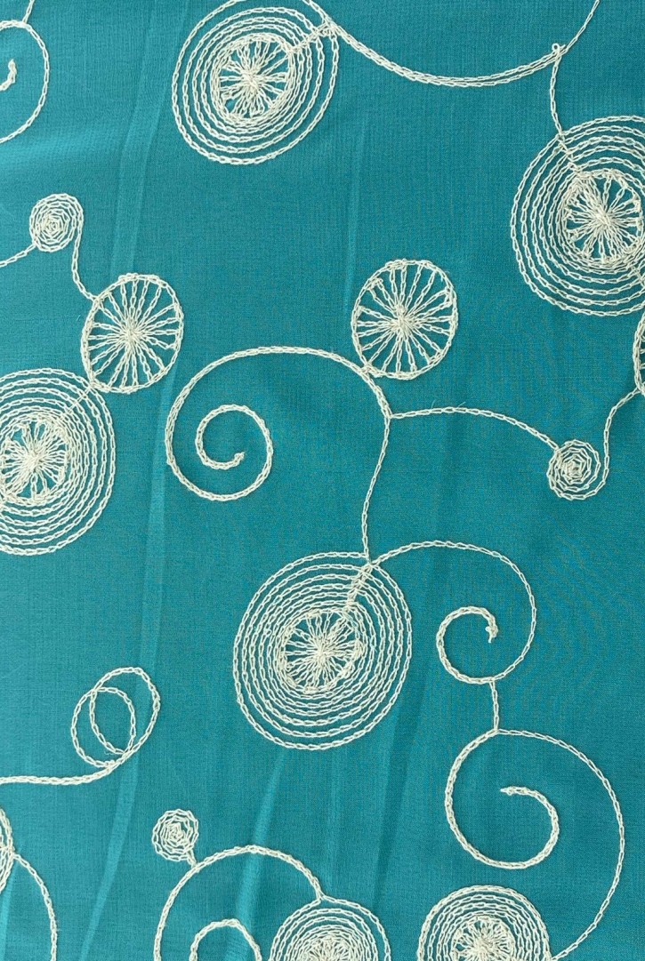 Mint Zemin Krem İplikli Şifon Brode