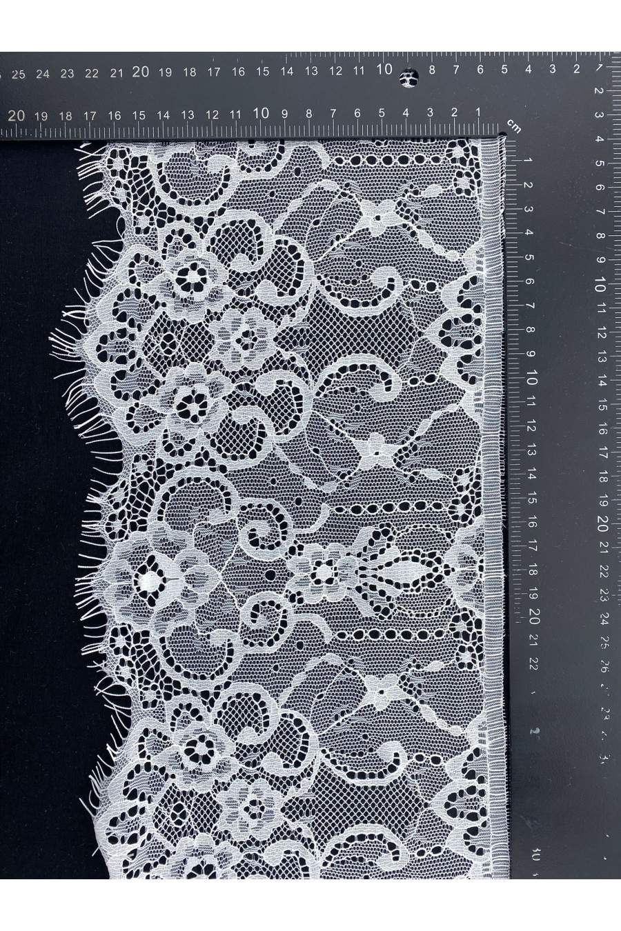 Ham Sakallı Naylon Dantel Bant, 18 cm