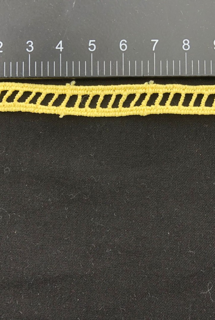 Sarı Merdiven Desenli Mat Güpür Brode Bant - 1 cm