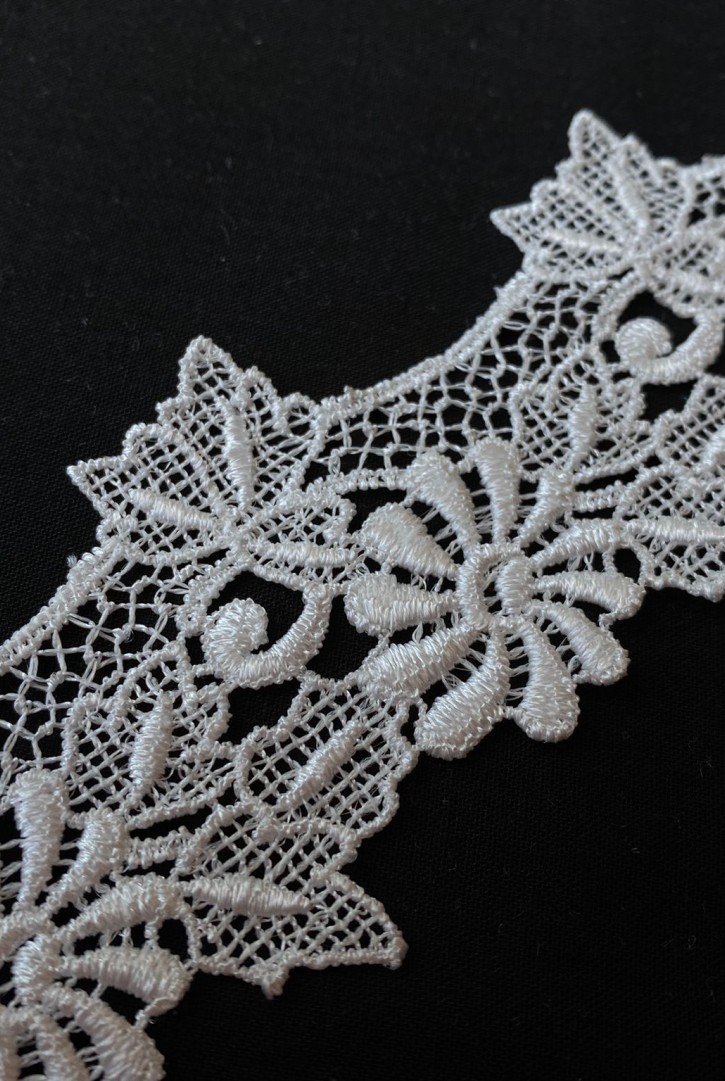 Optik Kasar Parlak Güpür Brode Bant, 5.5 cm