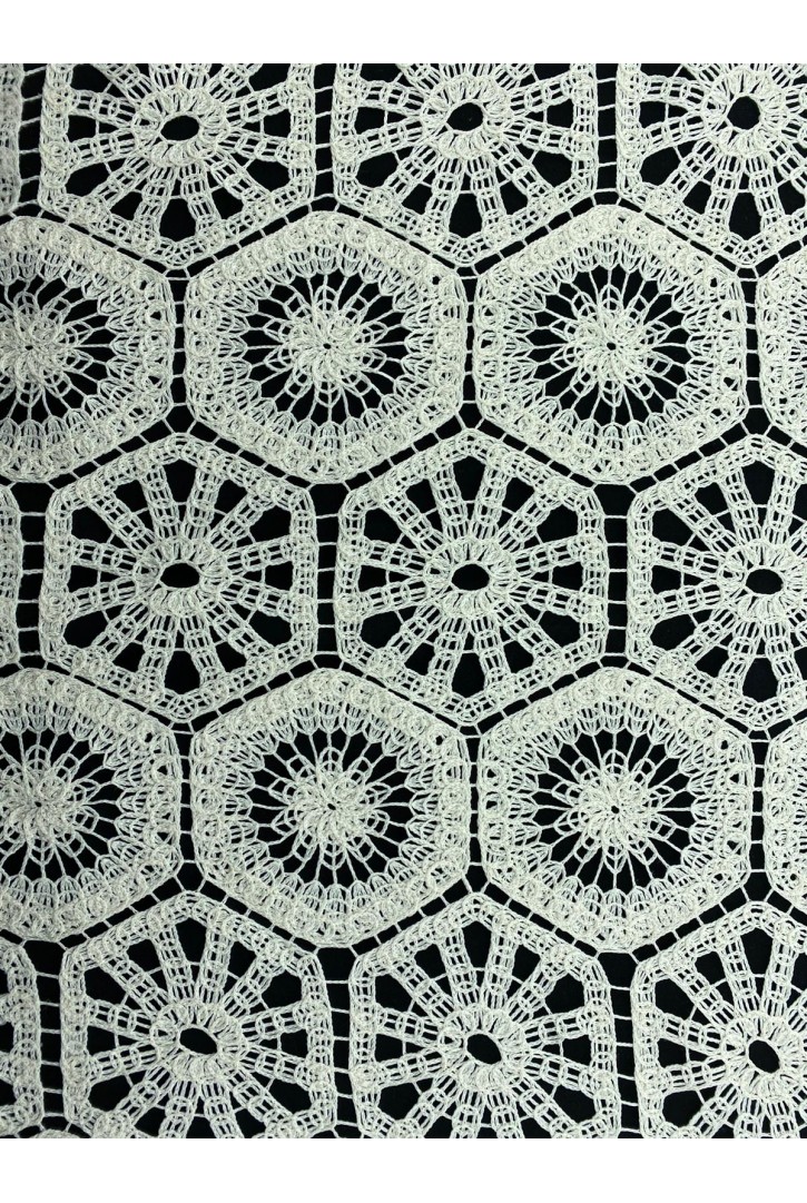 15807 BRODE/YERLİ/LEZ/DANTEL/GÜPÜR/POLYESTER/ALTIGEN/HAM/140 CM