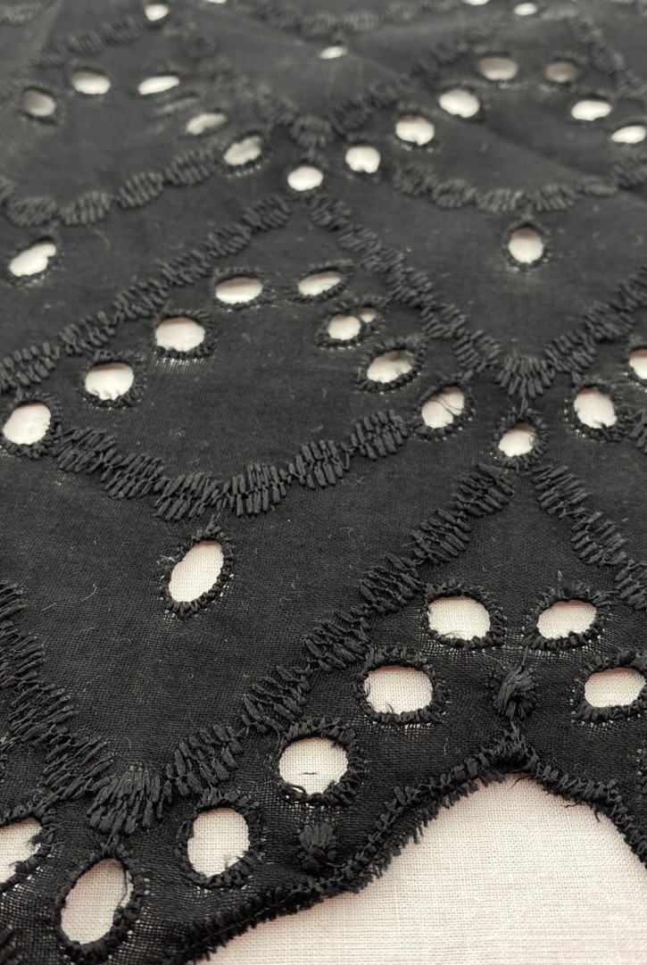 Siyah Bohrerli Mat Polyester Vual Brode Bant