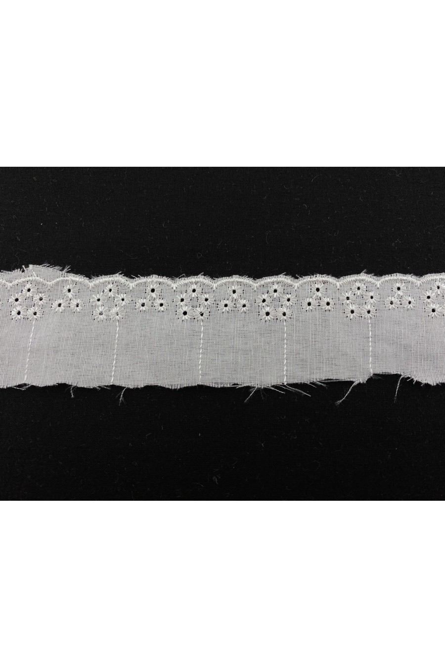 Beyaz Vual Mat Polyester Yerli Brode Bant - 3.5 cm