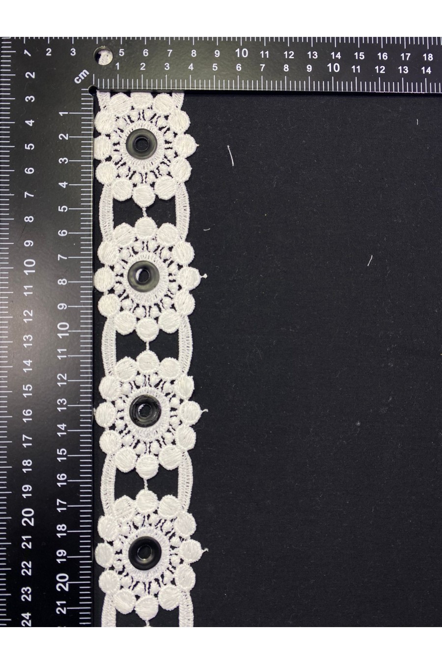 Siyah Mat Polyester Güpür Brode Bant, 4 cm