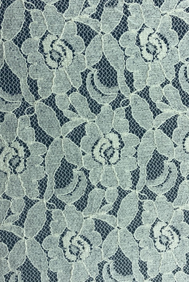 Pamuk Polyester Karışımlı Fiksli Dantel Kumaş