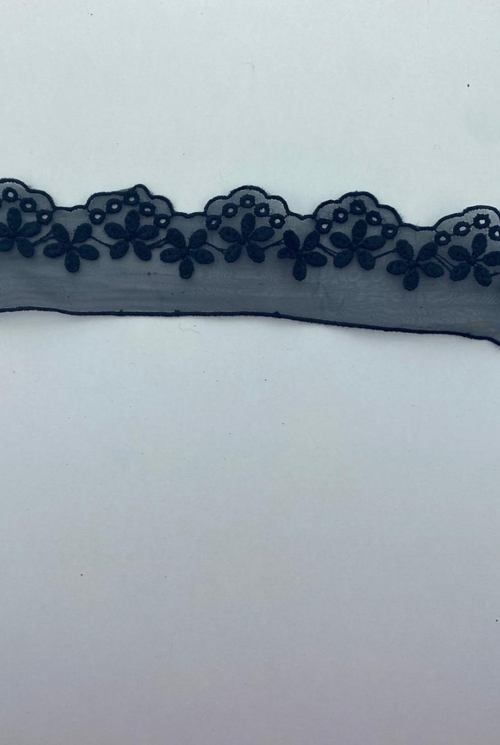 Siyah Organze Üzeri Brode Bant Yaka