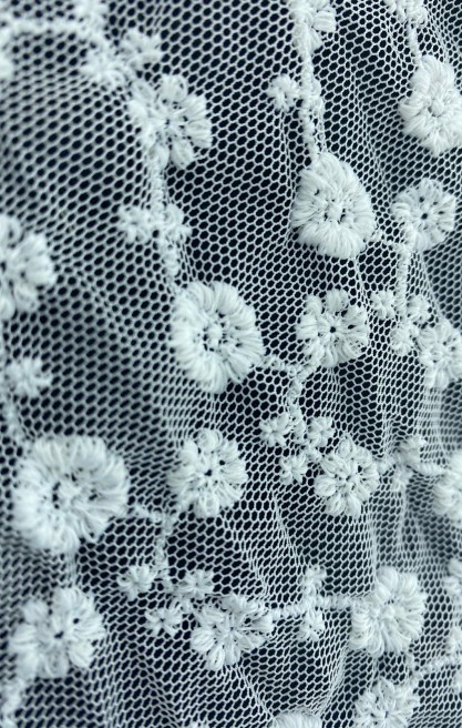 5882 BRODE/YERLİ/LEZ/MAT POLYESTER/TÜL ÜZERİ/HAM/120 CM