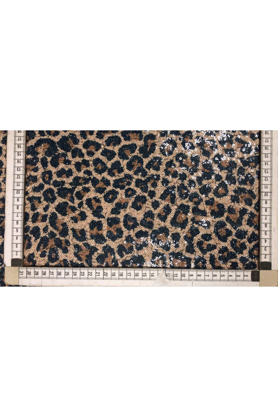 6236 KUMAŞ/İTHAL/LEZ/PULLU/DİJİTAL BASKI/1050191963/LEOPAR