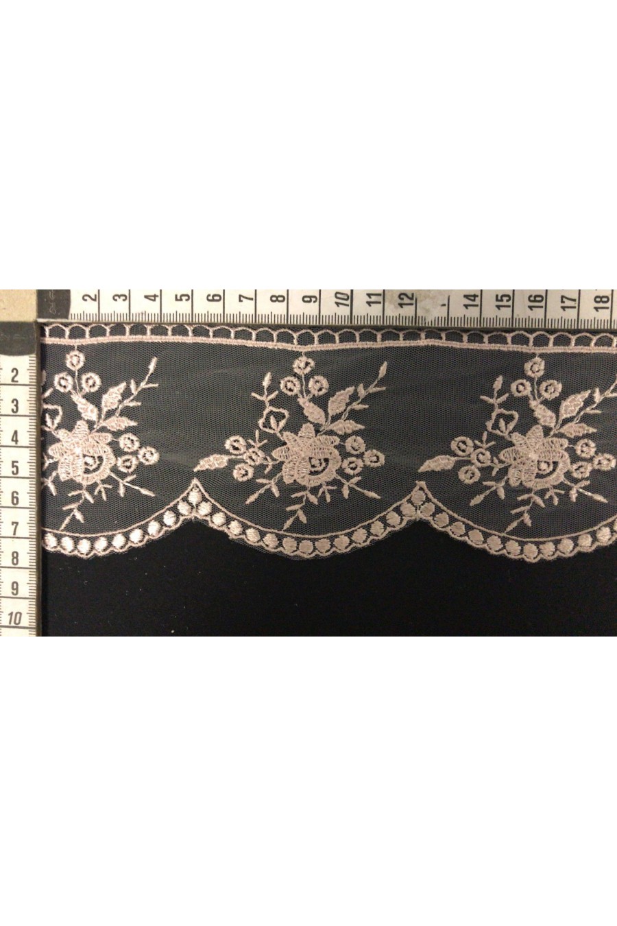 8641-METRE Koyu Pudra Tül Üzeri Brode Bant