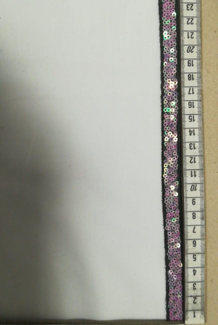 Siyah Tül Üzeri Hologram Pullu Bant, 1 cm Siyah Tül Üzeri Hologram Pullu Bant, 1 cm