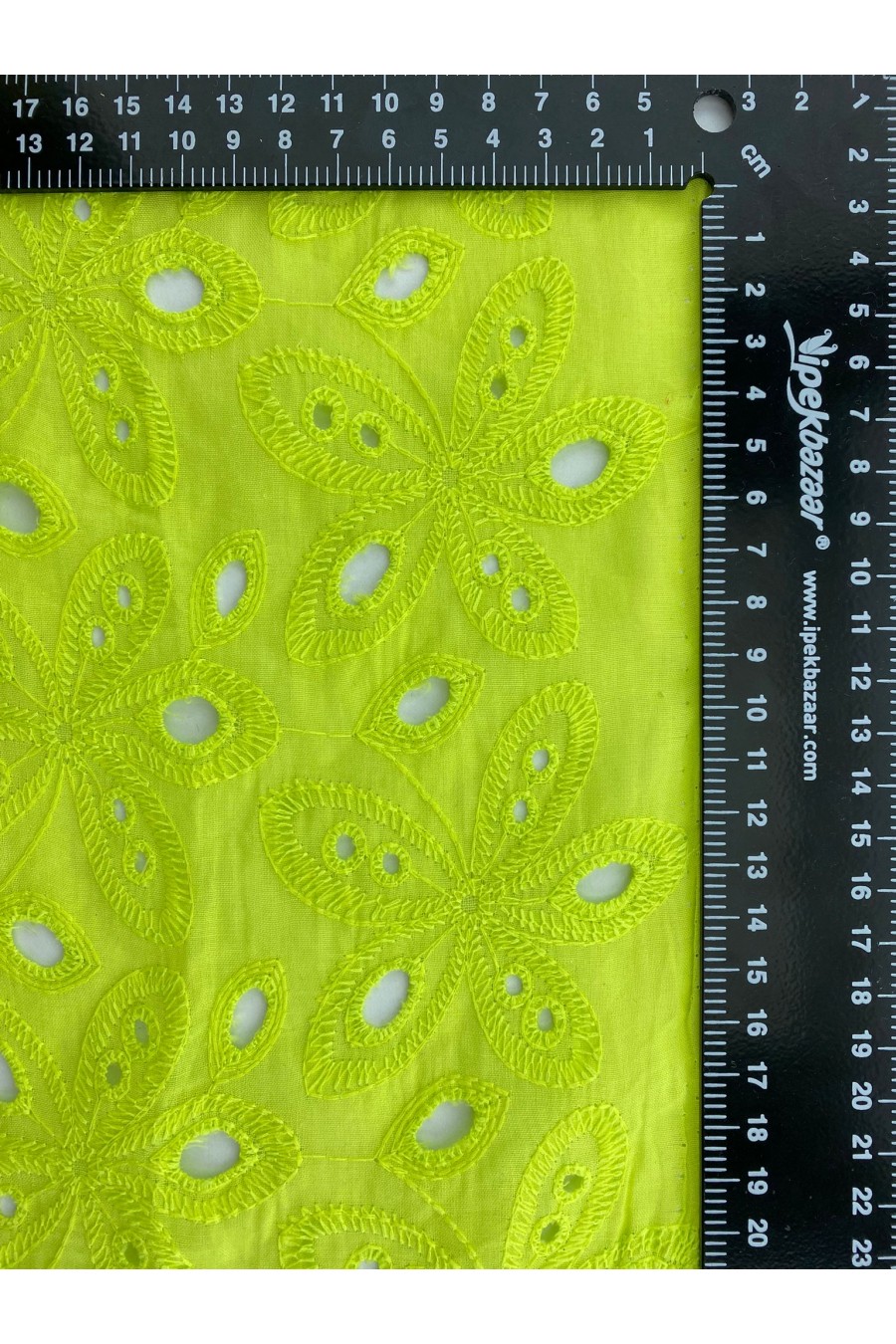 Yeşil Bohrerli Pamuk Polyester Vual Brode - 130 cm