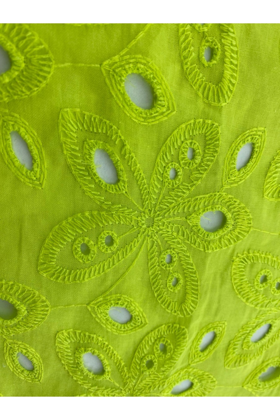Yeşil Bohrerli Pamuk Polyester Vual Brode - 130 cm