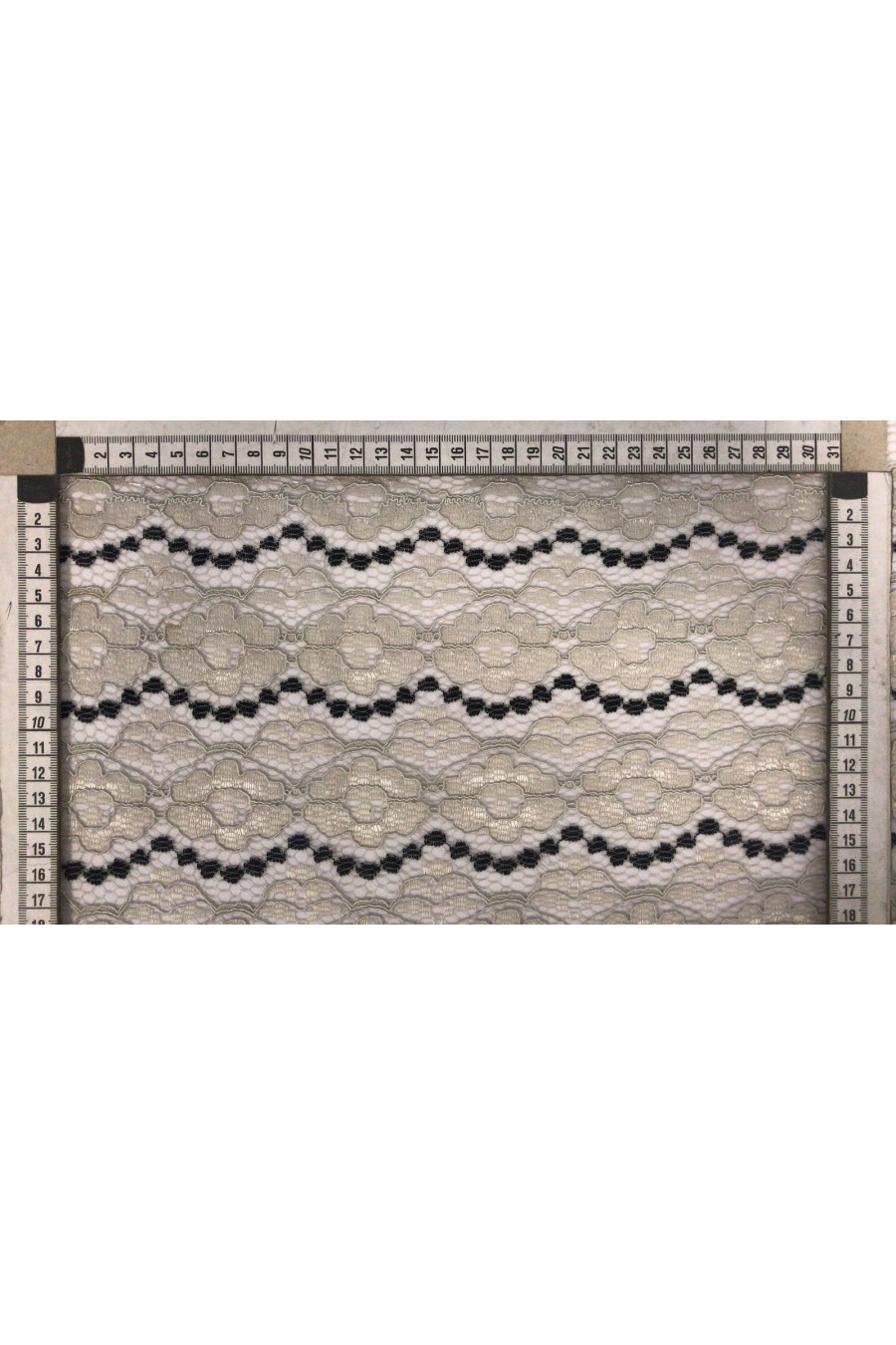 Kordlu Açık Gri Dantel