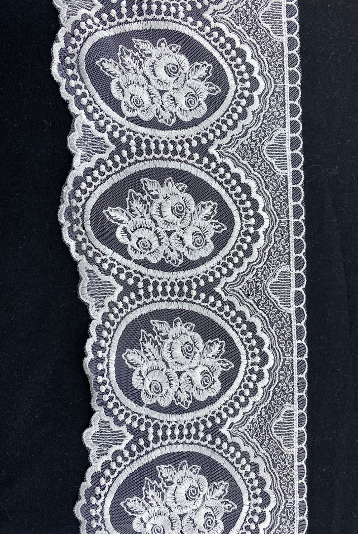 Ham Yapıda Tül Üzeri Brode Bant