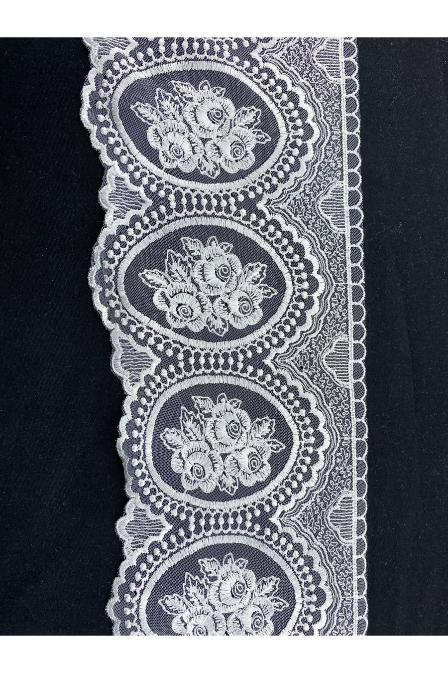 Ham Yapıda Tül Üzeri Brode Bant