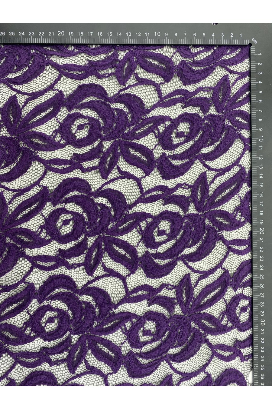 4050-KG Siyah Zemin Mor Kabartmalı Pamuk Dantel