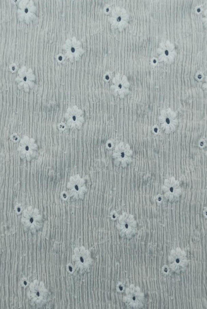 Krem Zemin Ham İpli Polyester Kumaş Üzeri Brode