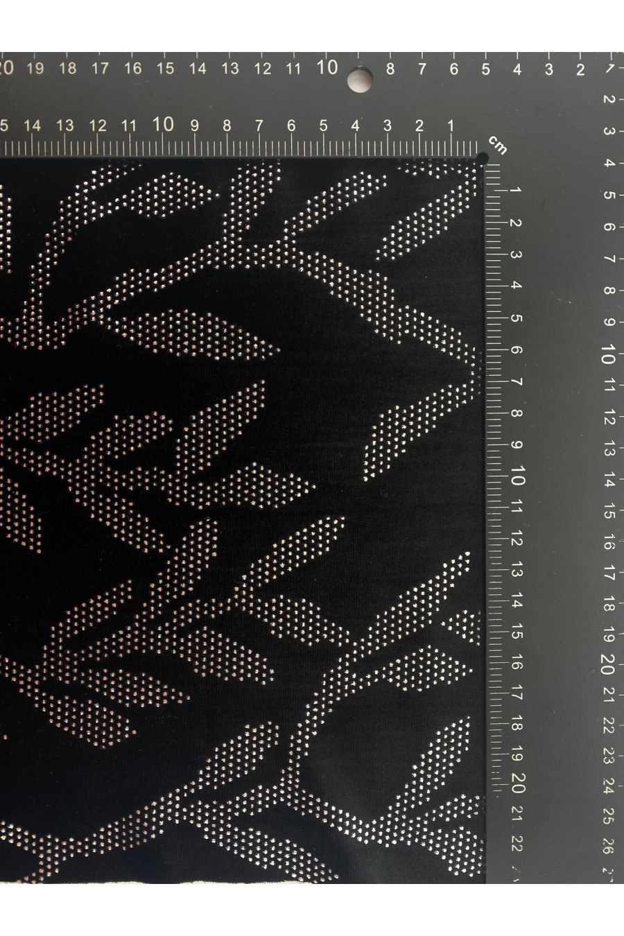 19454 KUMAŞ/YERLİ/LEZ/POLYESTER/KADİFE/METALİK VARAK/SİYAH/150 CM