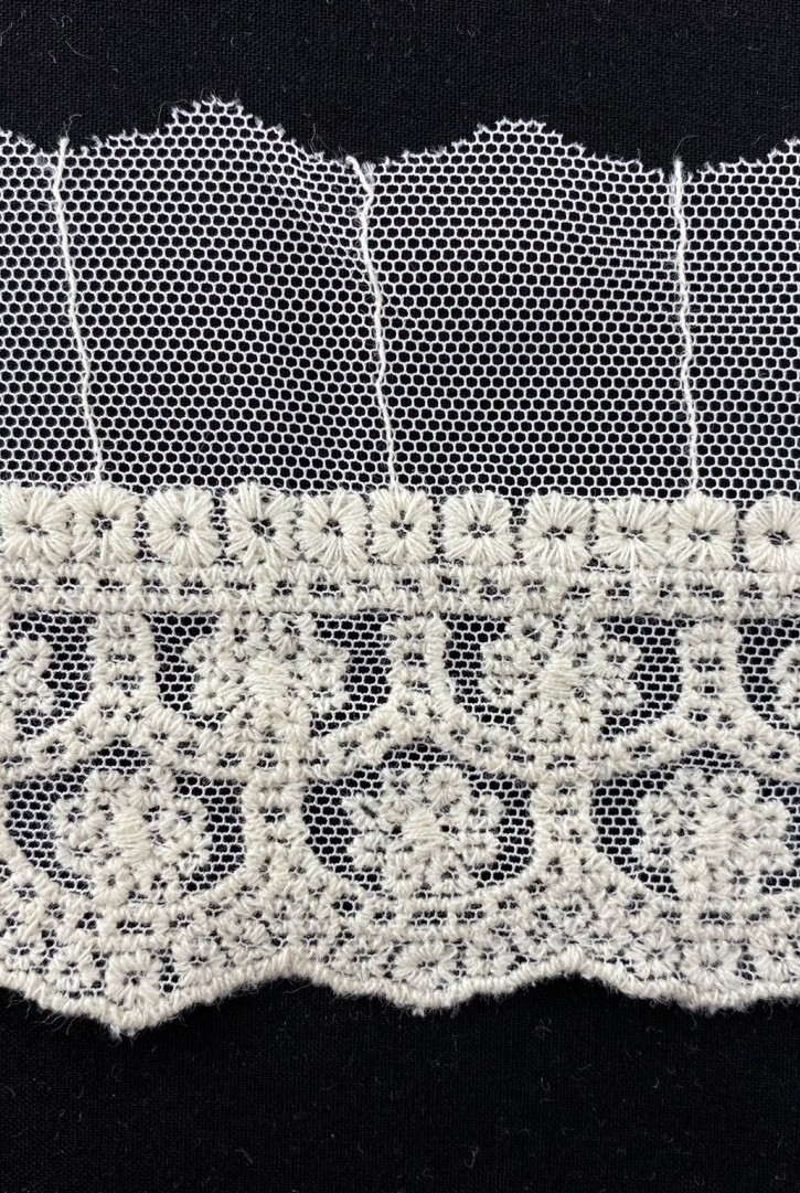 Ham Tül Üzeri Mat Polyester Brode Bant