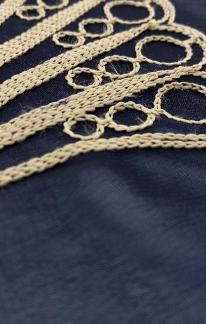 Siyah Zemin Üzeri Bej Nakışlı Şifon Brode, Yerli