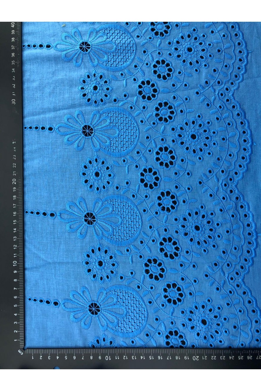 5176-METRE Mavi Pamuklu Vual Brode Kumaş - Bohrelli