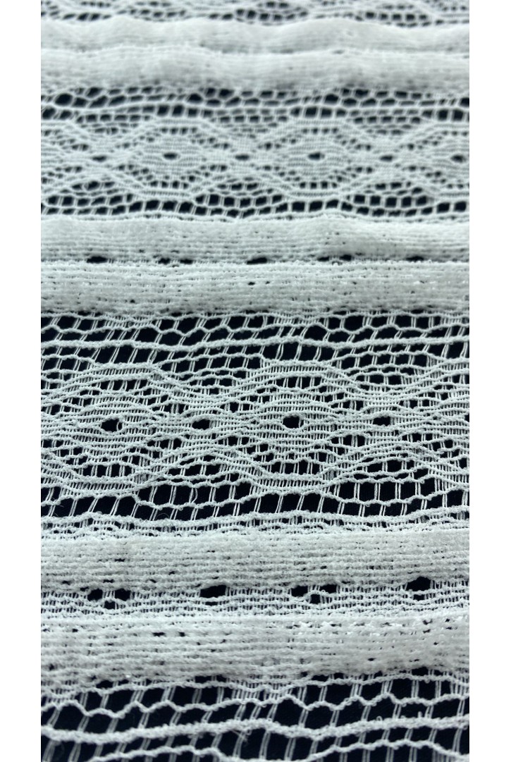 150 cm Genişliğinde Beyaz Polyester Dantel