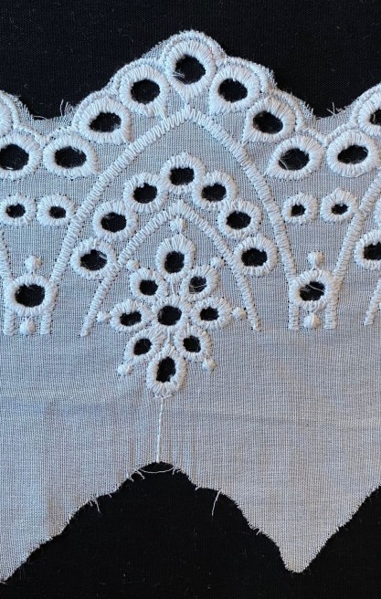 10.5 cm Genişliğinde Kasar İşlemli Mat Polyester Vual Brode Bant