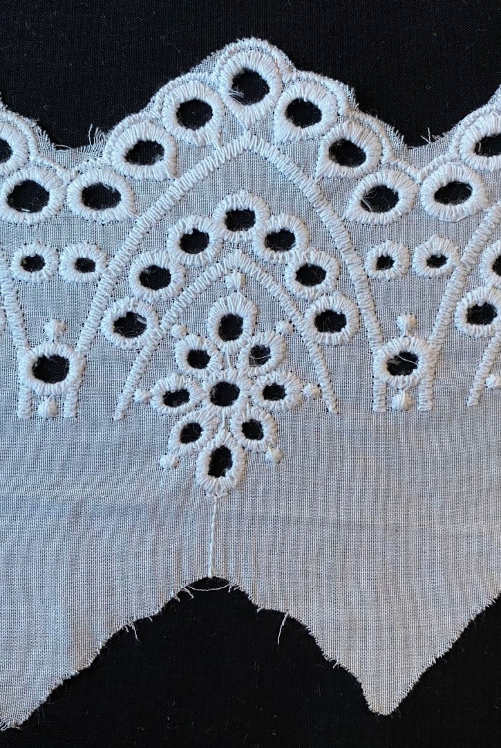 10.5 cm Genişliğinde Kasar İşlemli Mat Polyester Vual Brode Bant