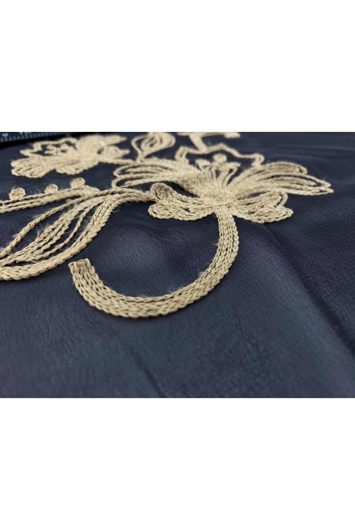 Bej İplikli Siyah Şifon Üzeri Brode