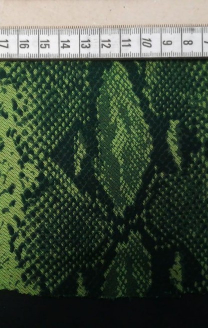 Neon Yeşil Yılan Desenli Likralı Tül Kumaş