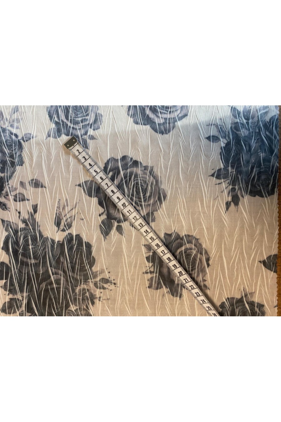 22280 KUMAŞ/YERLİ/LEZ/POLYESTER/BEYAZ-LACİVERT/145 CM