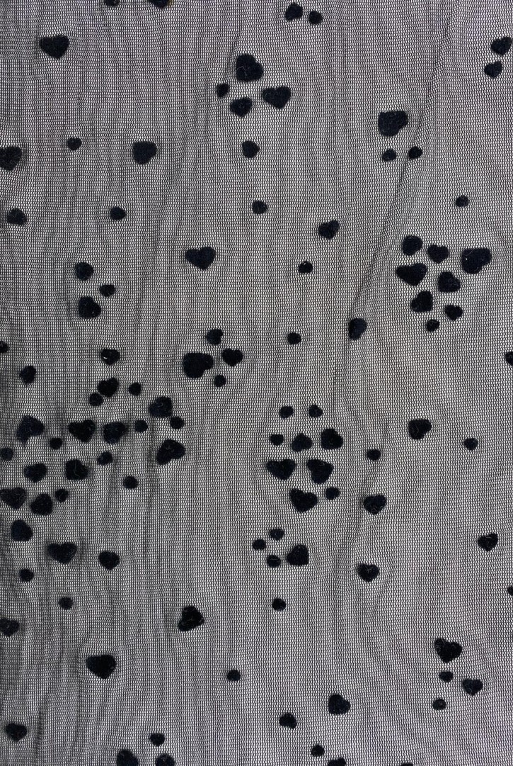 Siyah Flok Baskılı Yerli Tül Kumaş