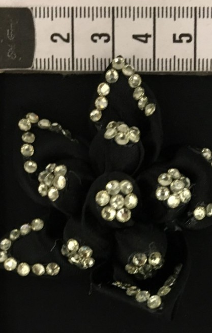 Beyaz Taşlı İğneli Broş Aksesuar - 2090 Model