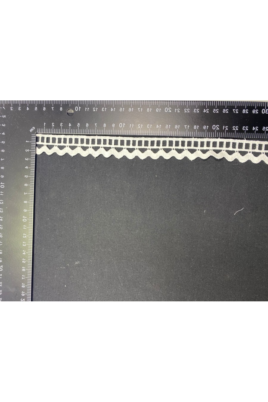 13569-METRE 2,2 cm Genişliğinde Mat Ham Güpür Brode Bant