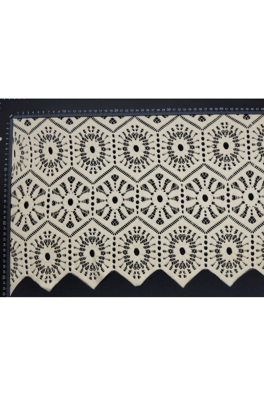 Bej Lekeli Şardonlu Dantel Pano - Micro Polyester (11676)