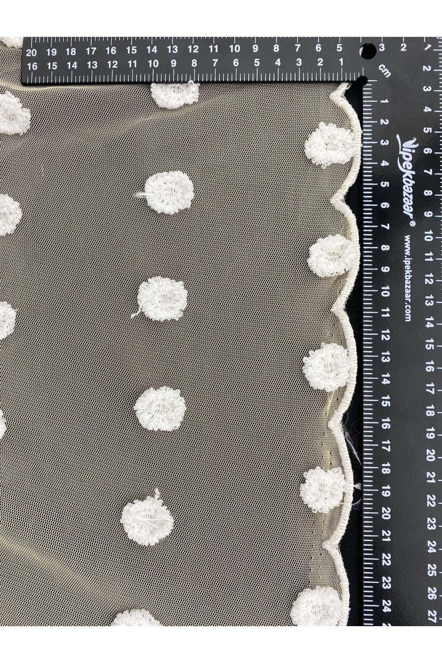 Ponponlu Tül Üzeri Yerli Brode, Krem