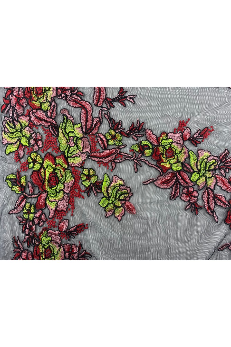 Renkli Kordlu Tül Üzeri Kumaş