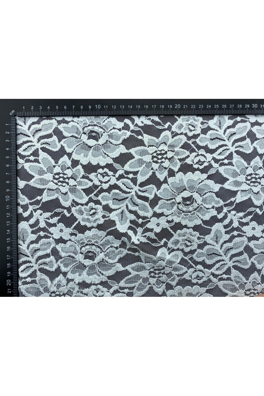 Kabartmalı Fikseli Polyester Dantel Kumaş, 150 cm