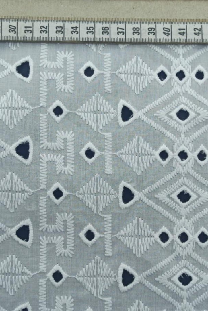 130 cm Kasar İşlemeli Pamuk Bohrerli Brode Kumaş - Yerli Üretim