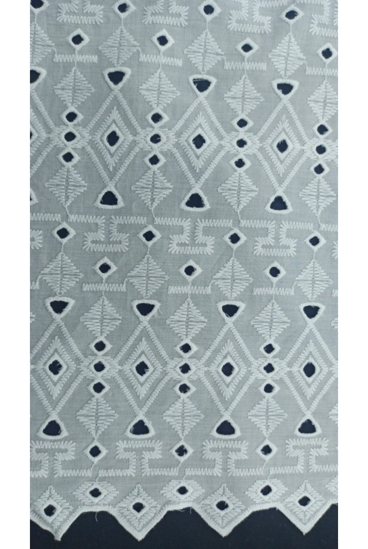 130 cm Kasar İşlemeli Pamuk Bohrerli Brode Kumaş - Yerli Üretim