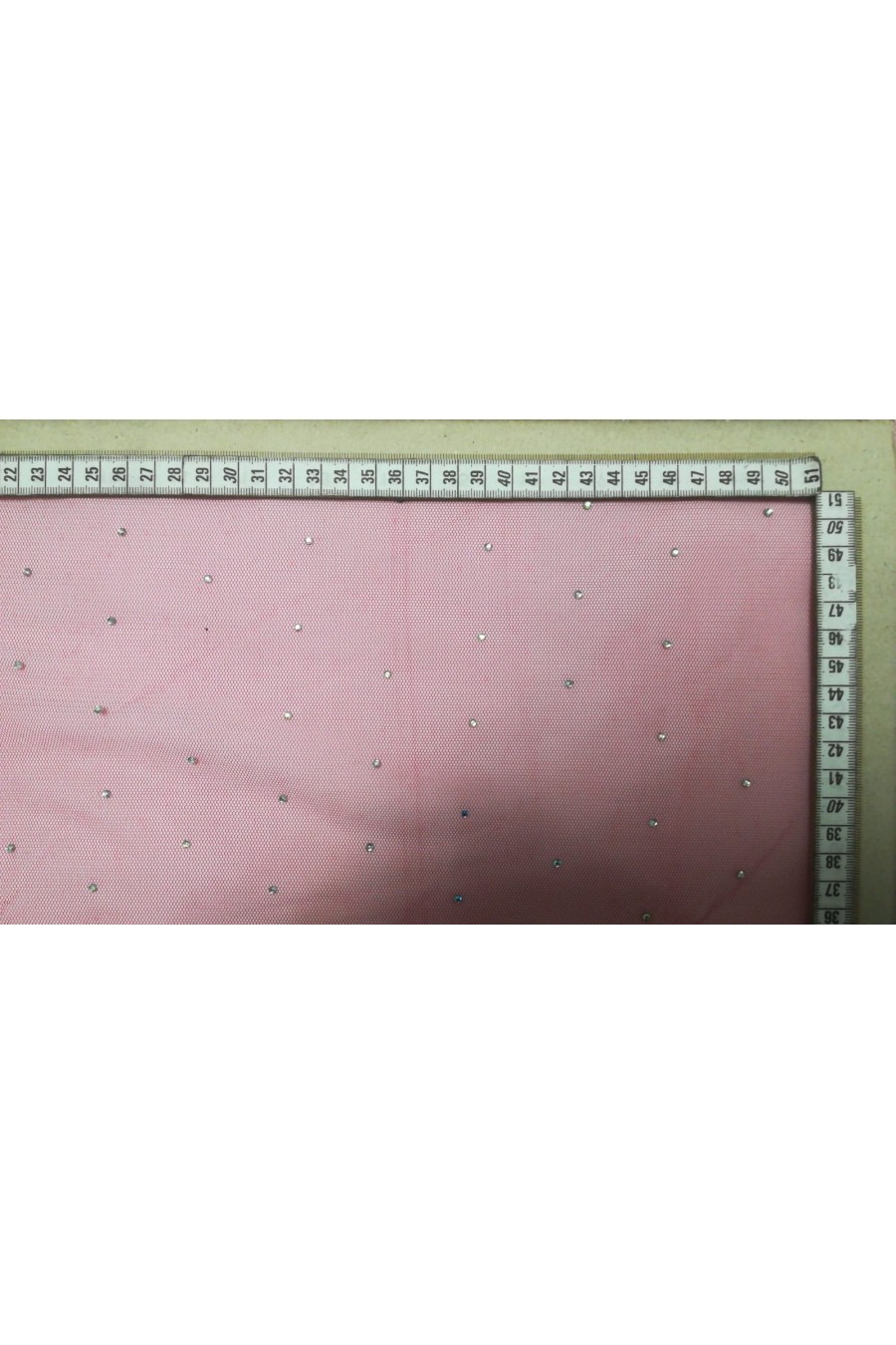 Kırmızı Taş Yapıştırmalı Tül Üzeri Kumaş, 150 cm