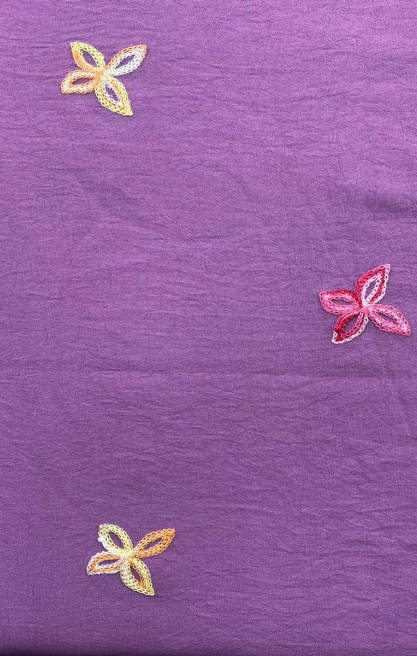 Mor Zemin Üzerine Renkli Nakışlı Aerobin Kumaş