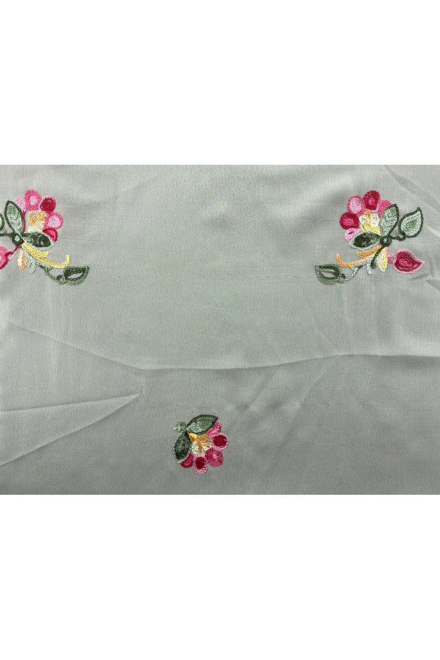 Bej Zemin Renkli Nakışlı Şifon