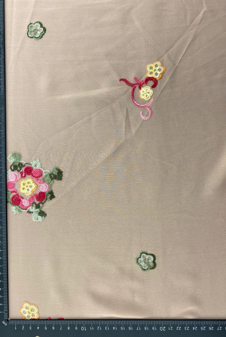 Renkli Nakışlı Somon Şifon Kumaş