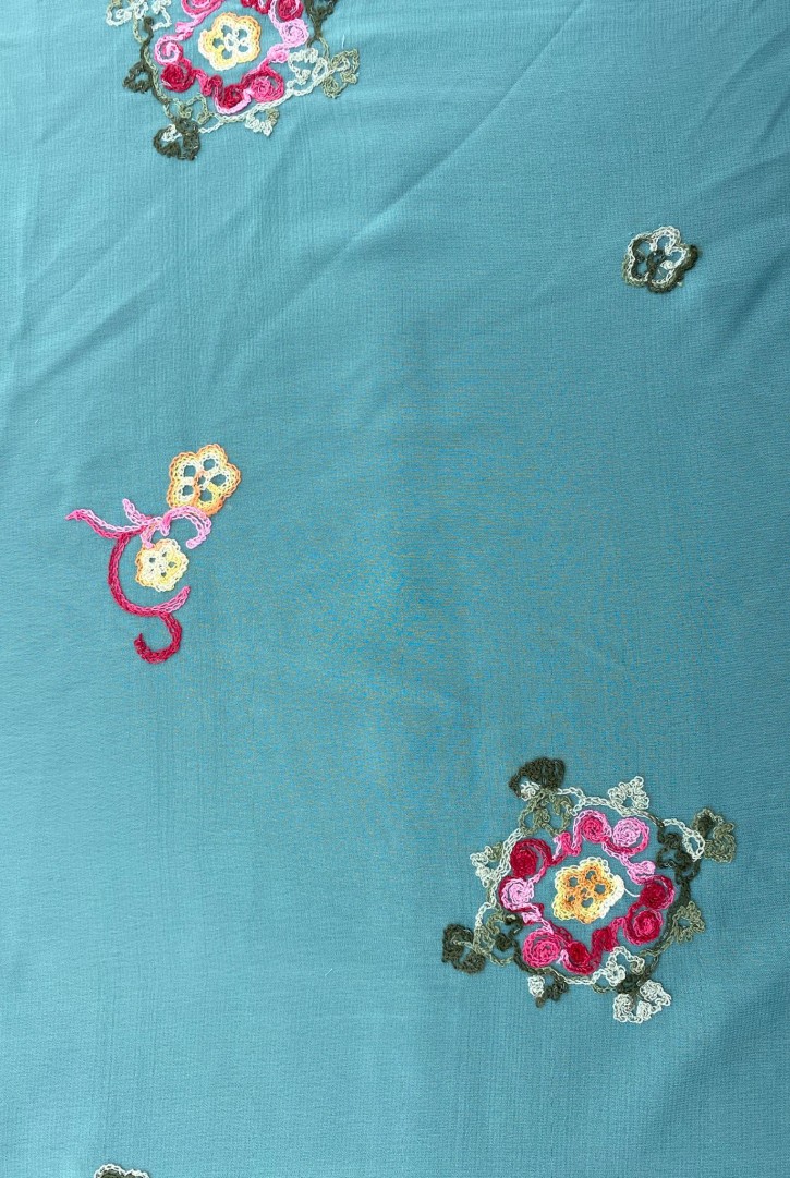 Mint Zemin Renkli Nakışlı Şifon