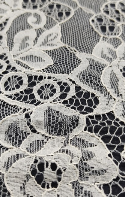 Sakallı Krem Naylon Dantel, Yerli Kordlu