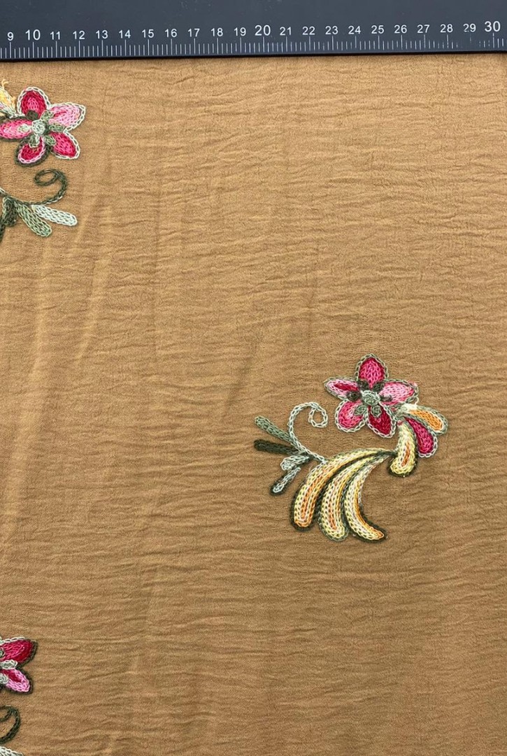 Kahve Zemin Renkli Nakışlı Aerobin Kumaş