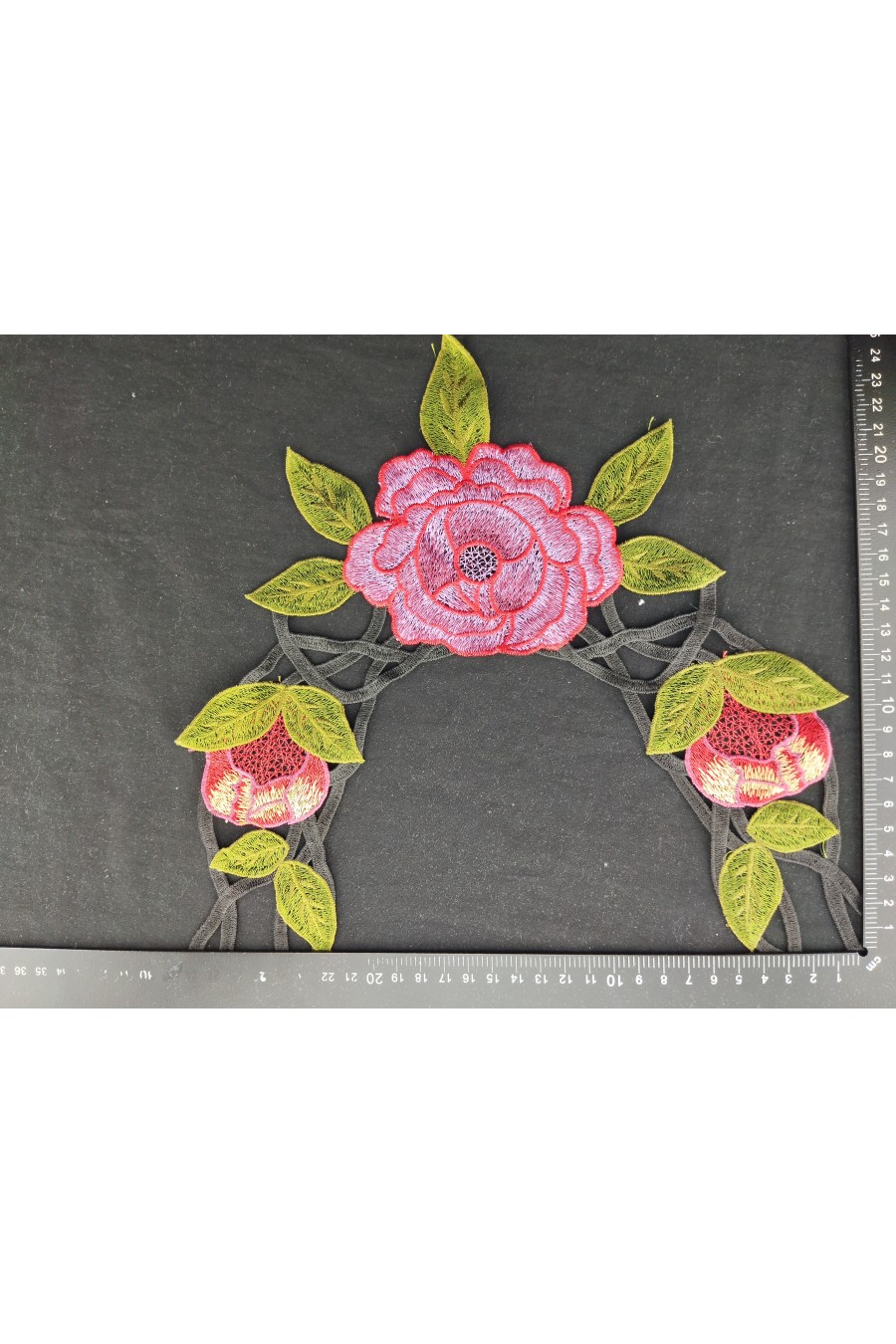 2851-ADET Renkli Nakışlı İthal Yaka - Polyester Şıklığı (2851)